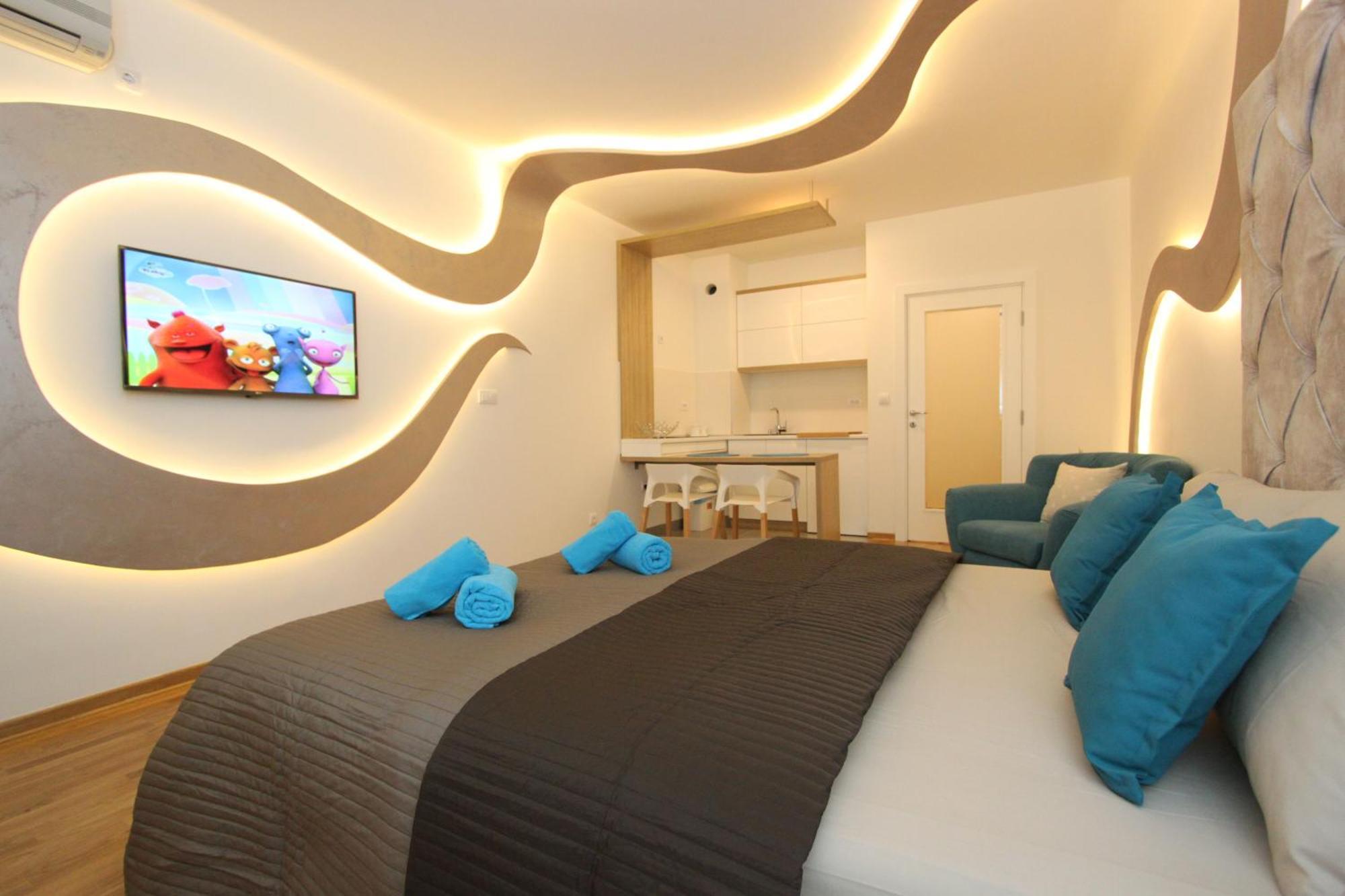 Riviera New Belgrade Apartment, Parking 5 Eur Per Day Exterior photo