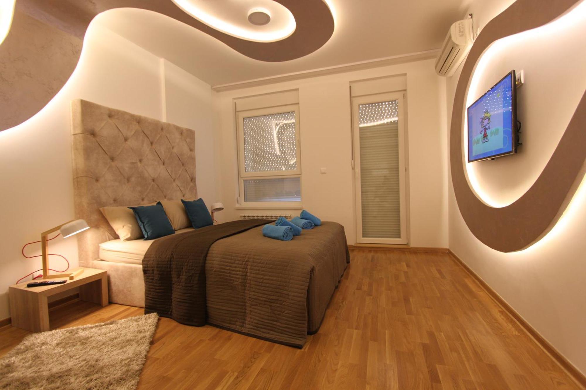 Riviera New Belgrade Apartment, Parking 5 Eur Per Day Exterior photo